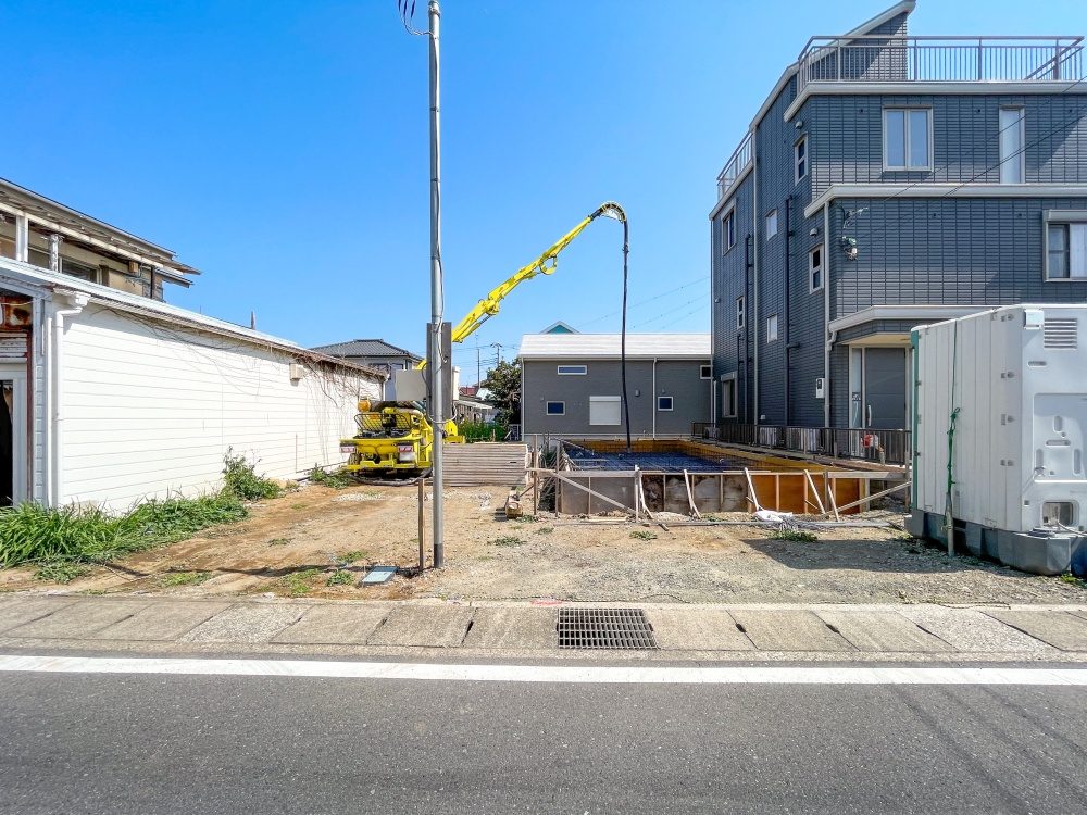 販売現地