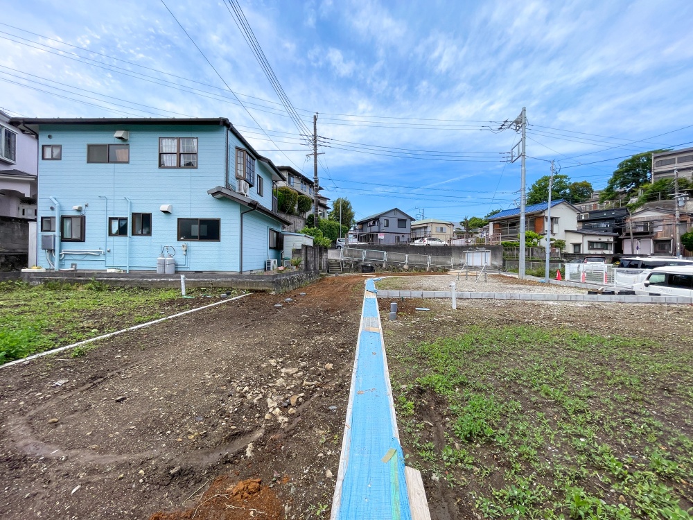 販売現地