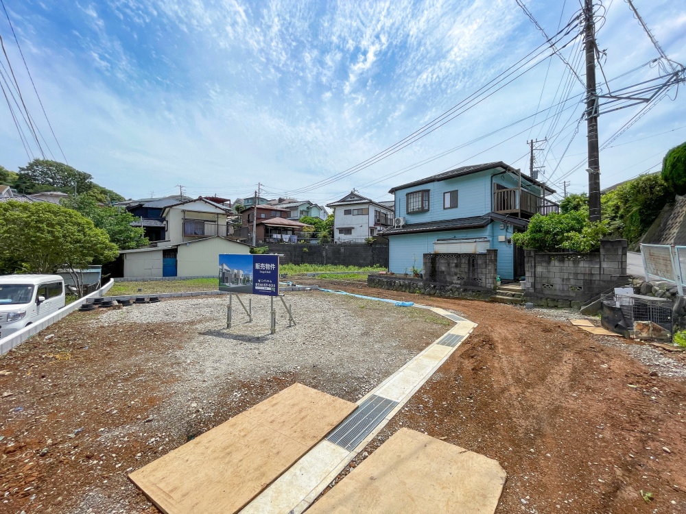 販売現地
