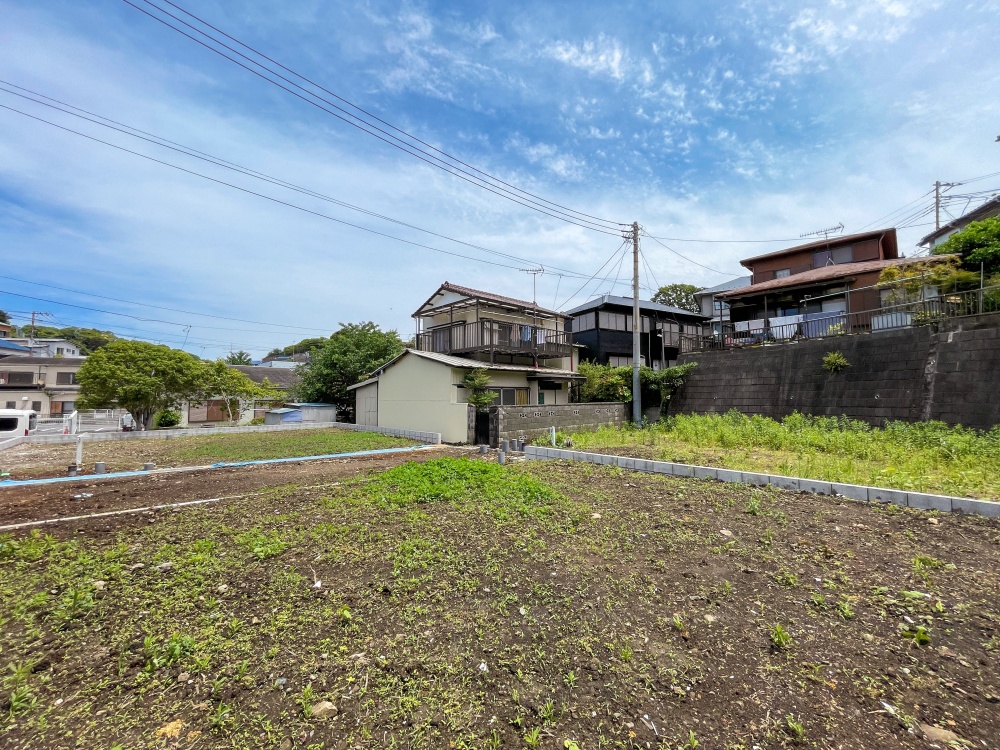 販売現地