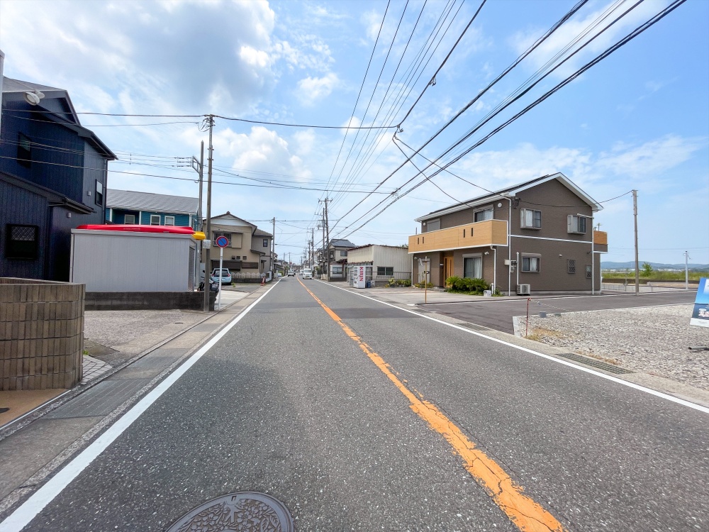 南側前面道路