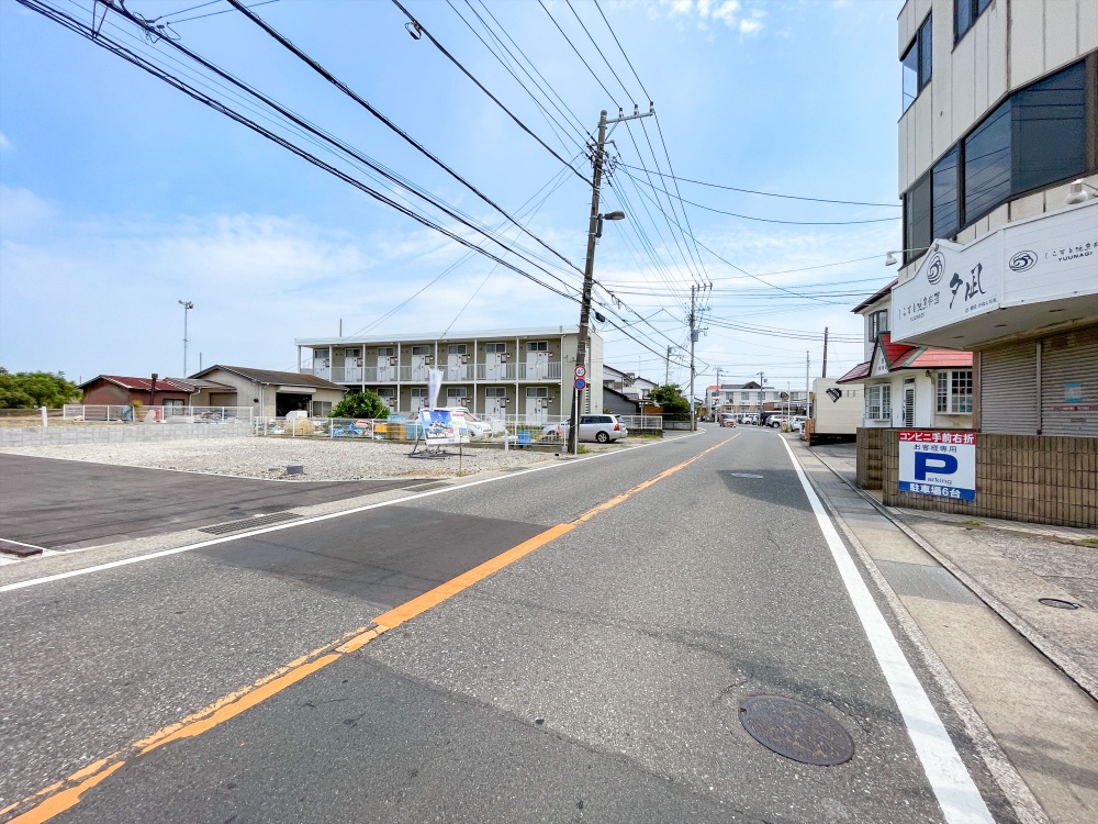 南側前面道路