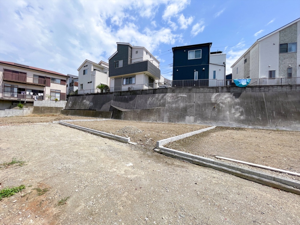 販売現地
