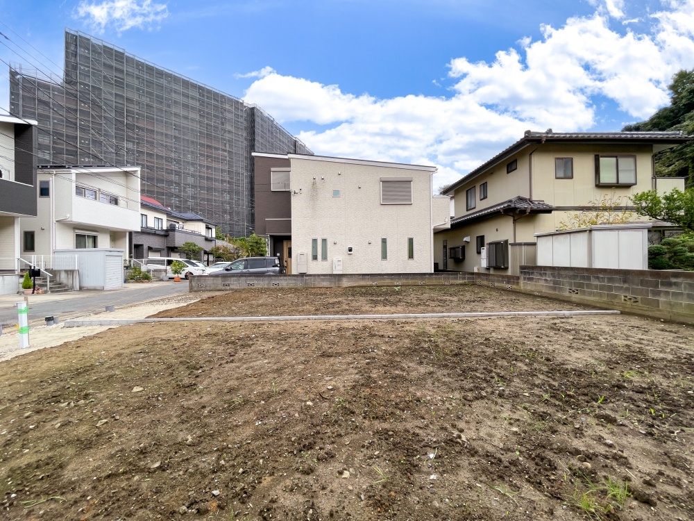 販売現地