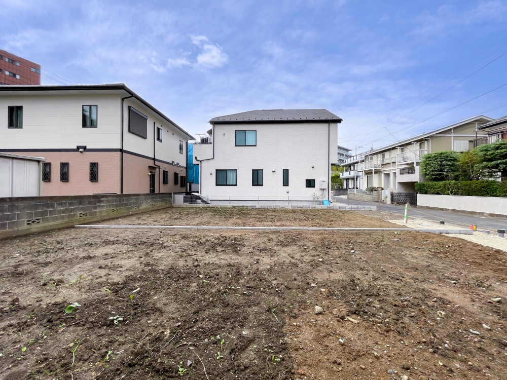 販売現地