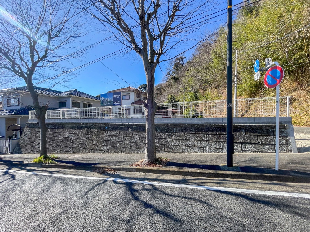 東側歩道