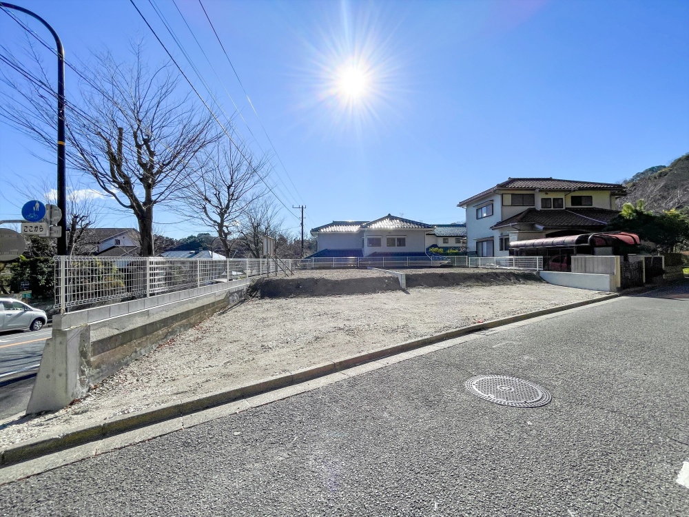 販売現地