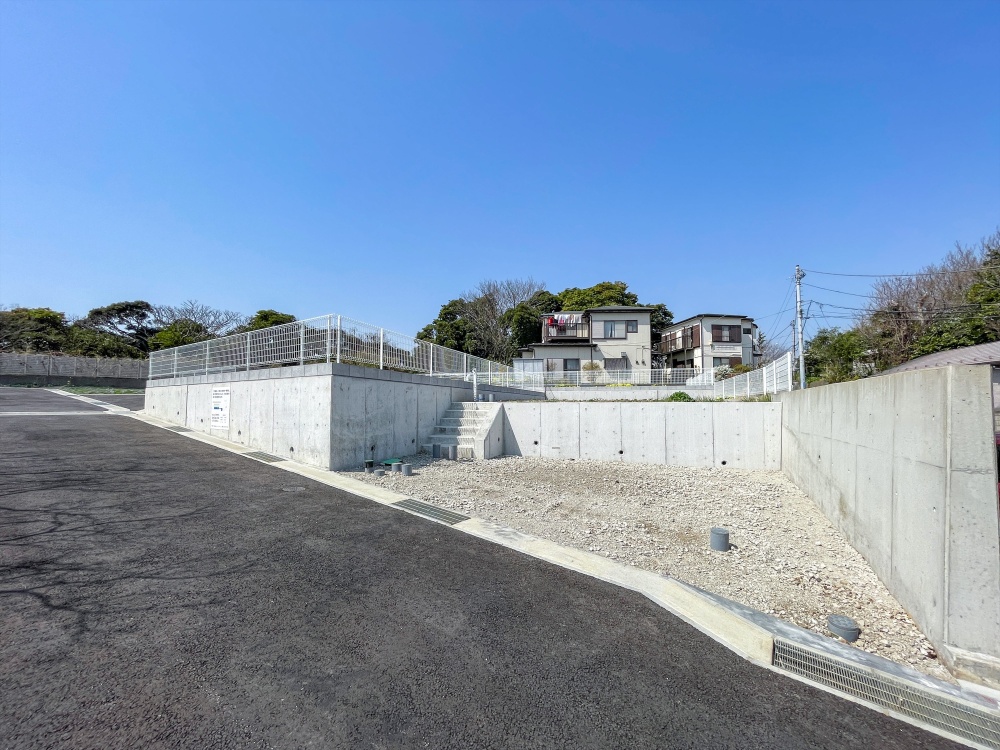 販売現地
