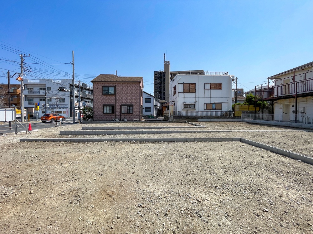 販売現地
