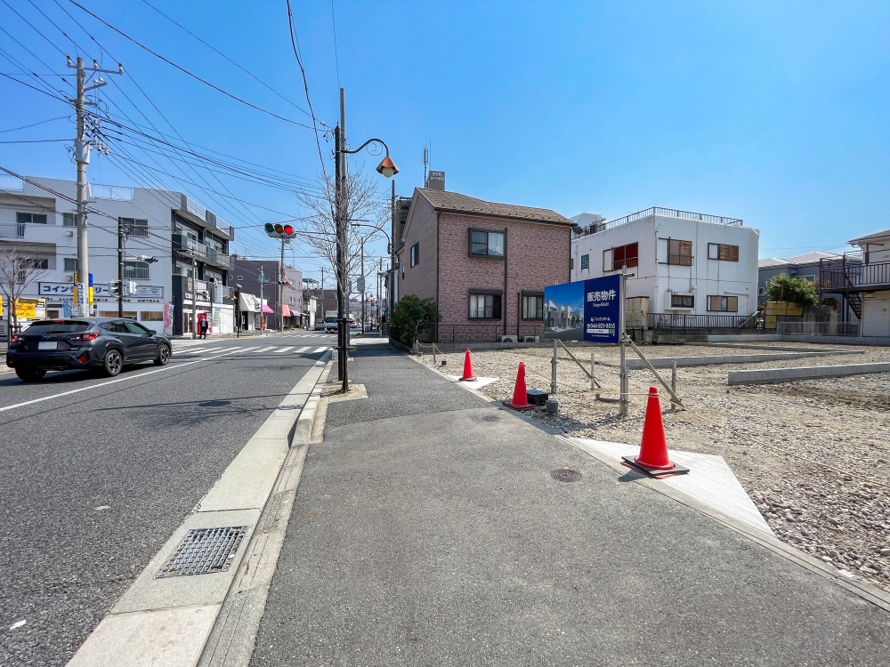 前面歩道