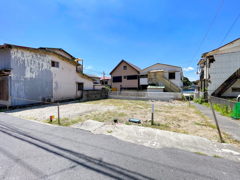 販売現地