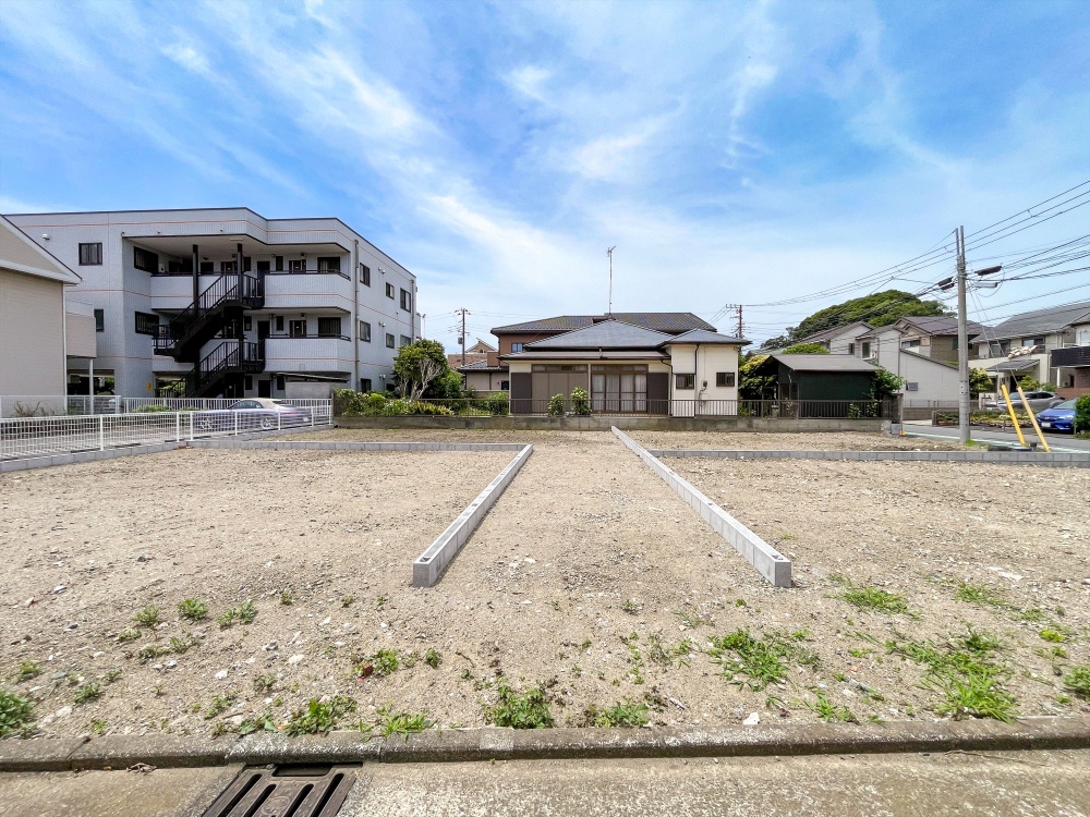 販売現地